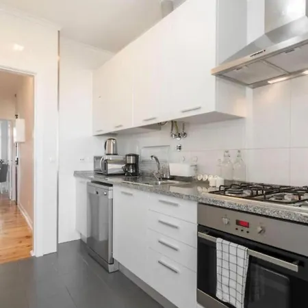 Graça With Terrace In * Lisboa