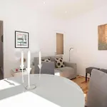 Graca With Terrace In