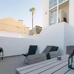 Graca With Terrace In Apartment Lissabon
