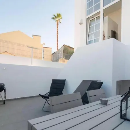 Graca With Terrace In Apartment Lissabon